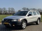 Volvo XC70 2.5T SUMMUM AUTO LPG-G3 ZWART LEDER UITZONDERLIJK, Automaat, Zwart, 1675 kg, XC70
