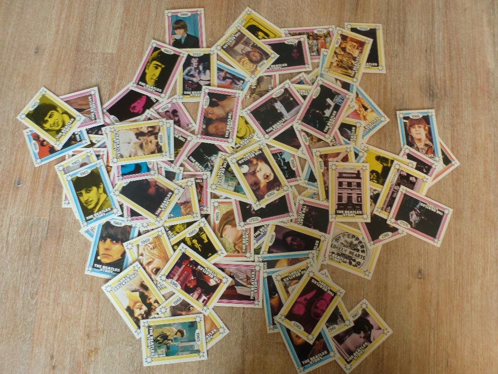 beatles kartonnen kaartjes, Ophalen of Verzenden, Gebruikt, Overige typen