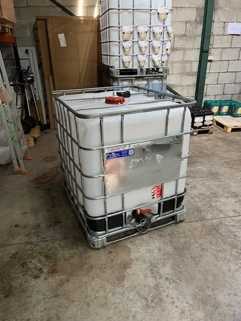 IBC container 1000L, Tuin en Terras, Regentonnen, Ophalen, Overige materialen, Gebruikt, Met kraantje