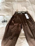 Alo Yoga Broek Maat M, Bruin, Zo goed als nieuw, Yoga, Ophalen