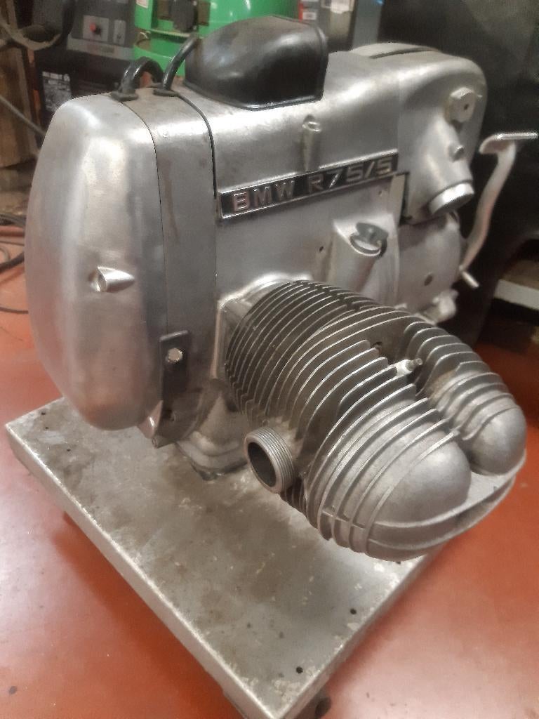 BMW motorblok, Ophalen