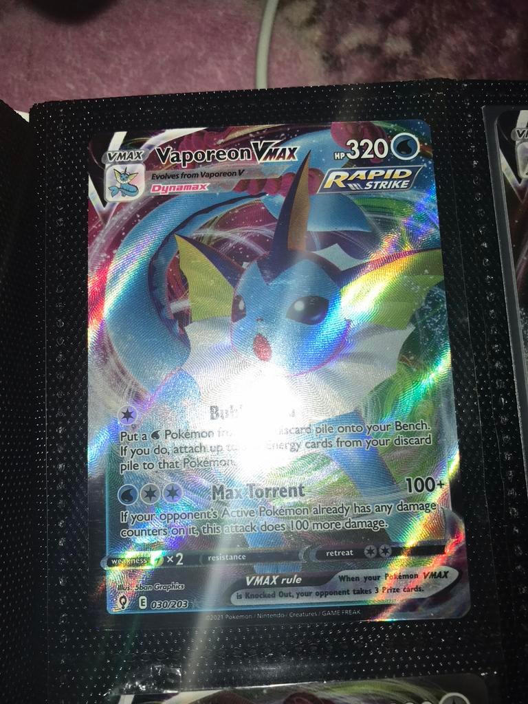 Pokémon Vaporeon VMAX 030/203 Rapid Strike, Ophalen of Verzenden, Gebruikt, Losse kaart, Foil