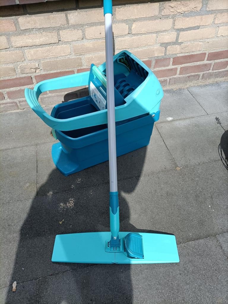 Leifheit emmer en uitschuifbare dweilstok, Huis en Inrichting, Schoonmaakartikelen, Ophalen