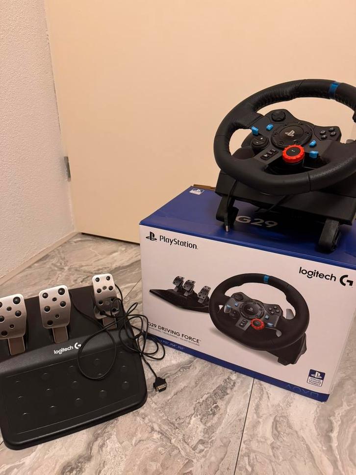 Logitech g29, Spelcomputers en Games, Spelcomputers | Sony PlayStation Consoles | Accessoires, Zo goed als nieuw, PlayStation 4