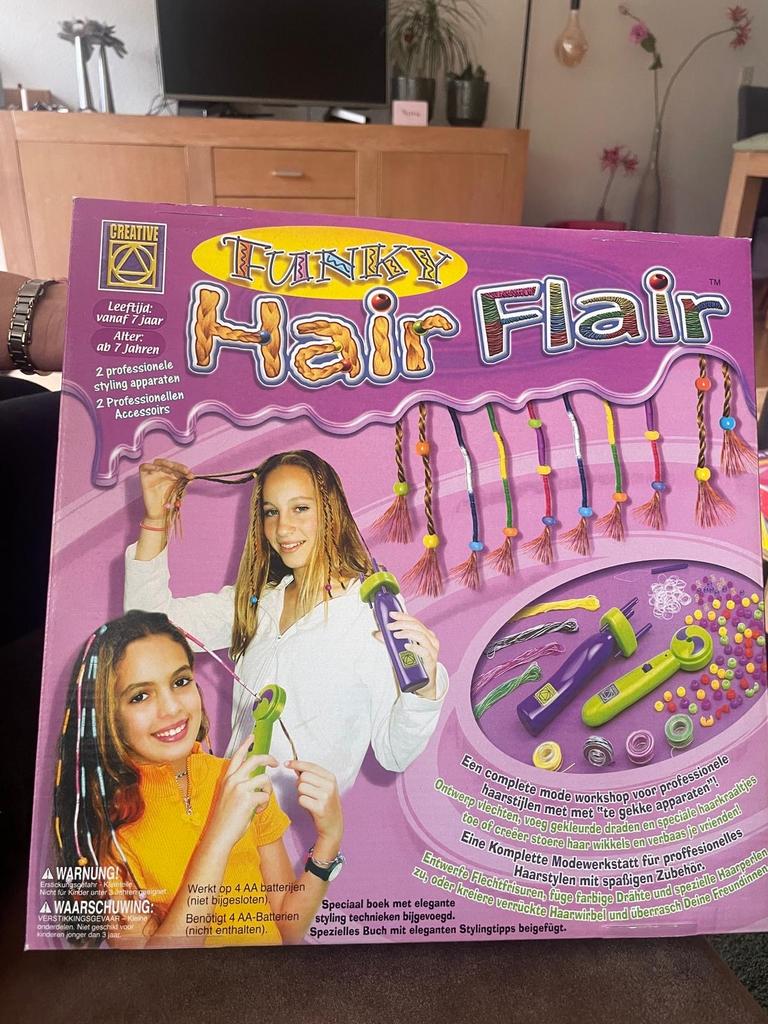 Funky Hair Flair: Maak je eigen unieke haarstijlen!, Ophalen, Gebruikt, Knutselen