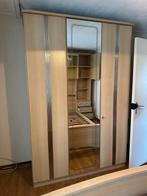 Kledingkast en bed, Ophalen, Gebruikt, 200 cm of meer, 200 cm of meer