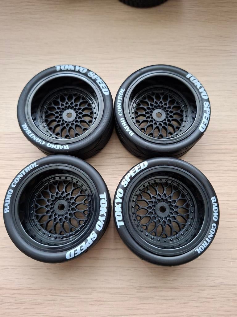 1/16 RC Banden met Velgen - Tokyo Speed Radio Control, Hobby en Vrije tijd, Modelbouw | Auto's en Voertuigen, Overige merken, Gebruikt