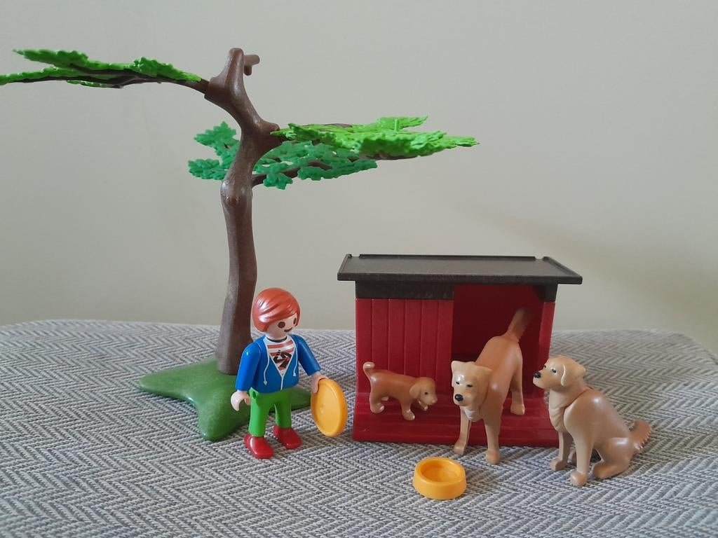 Playmobil 6134 Golden retriever hondenhok, Ophalen of Verzenden, Zo goed als nieuw, Complete set