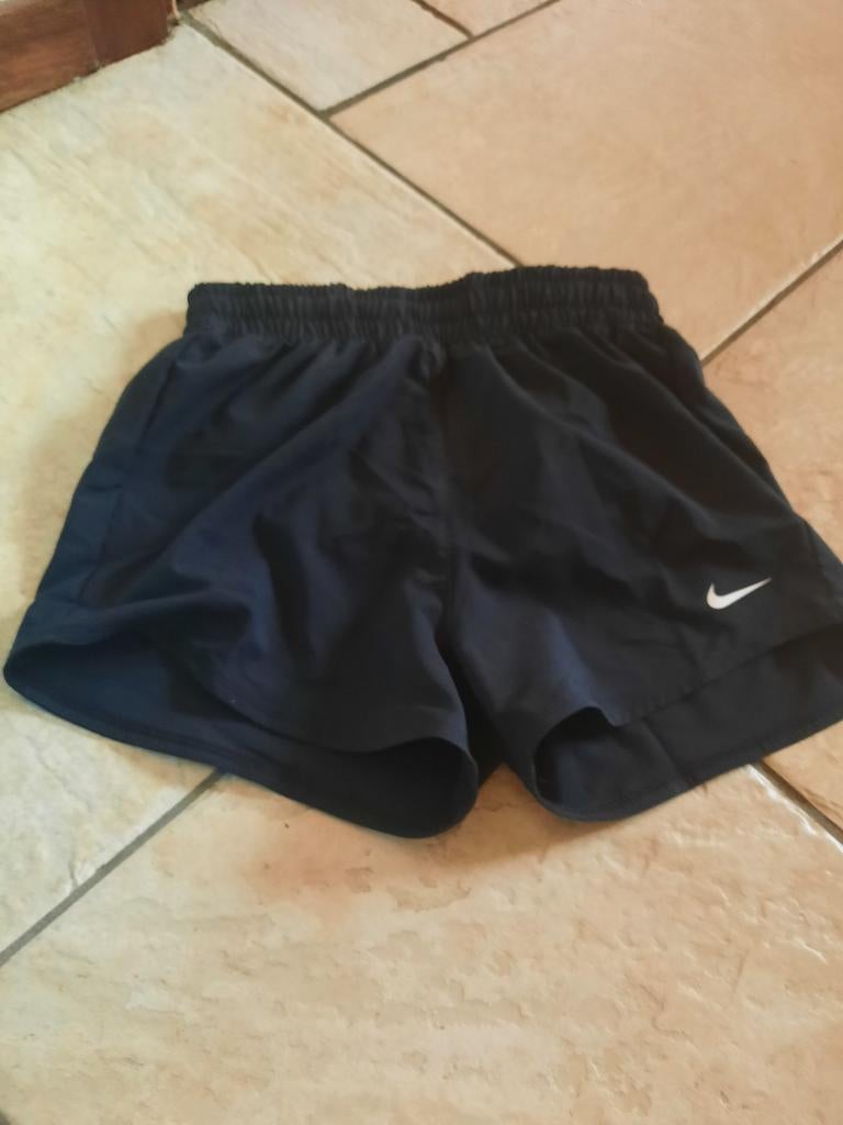 Zwarte Nike sport broek maat 146, Jongen of Meisje, Ophalen of Verzenden, Nike, Nieuw