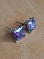 Oude zilveren oorbellen met prachtige paarse facet geslepen, Ophalen of Verzenden, Zo goed als nieuw, Paars, Zilver