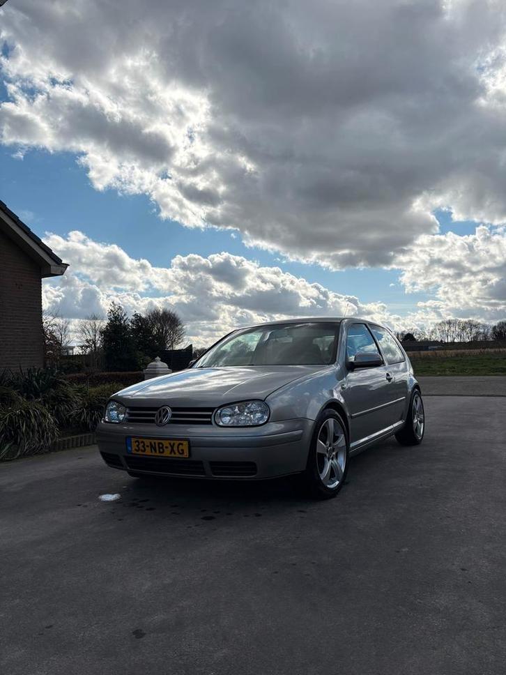 Volkswagen Golf 1.6 81KW FSI 3D 2003 Grijs, Auto's, Volkswagen, Particulier, Golf, Benzine, B, Hatchback, Handgeschakeld, Origineel Nederlands