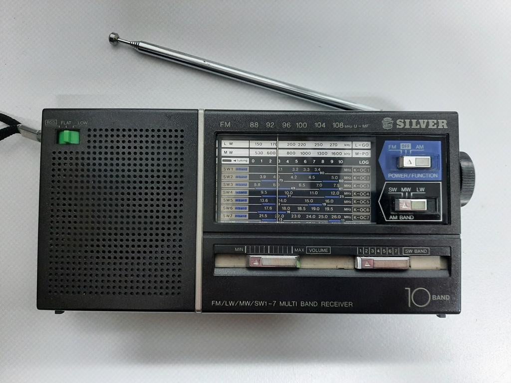 Silver XF2400 Wereldradio - Multi-Band Ontvanger, Audio, Tv en Foto, Radio's, Ophalen of Verzenden, Gebruikt, Wereldontvanger