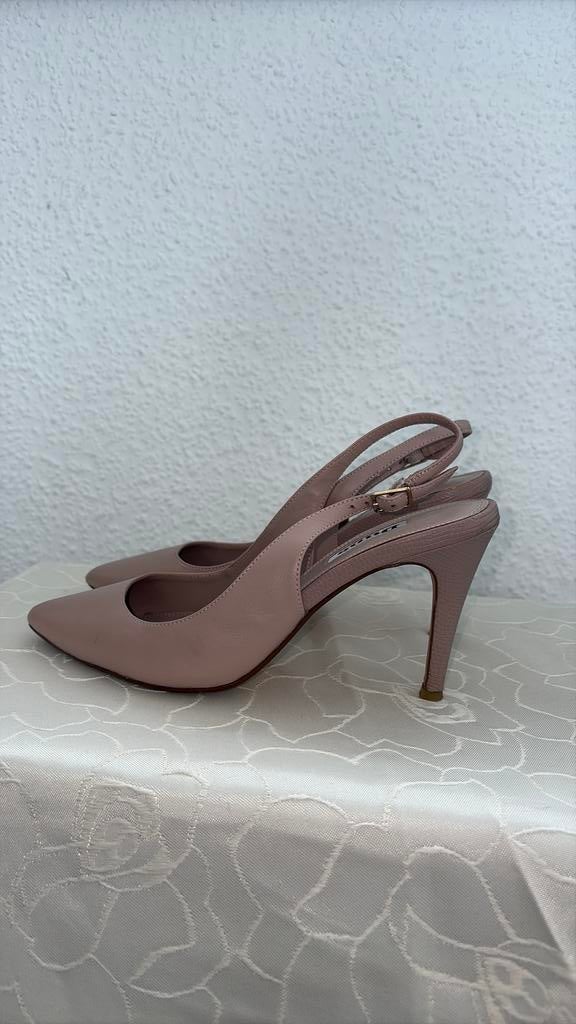 Slingback heels van Dune leer, Pumps, Beige, Ophalen of Verzenden, Gedragen