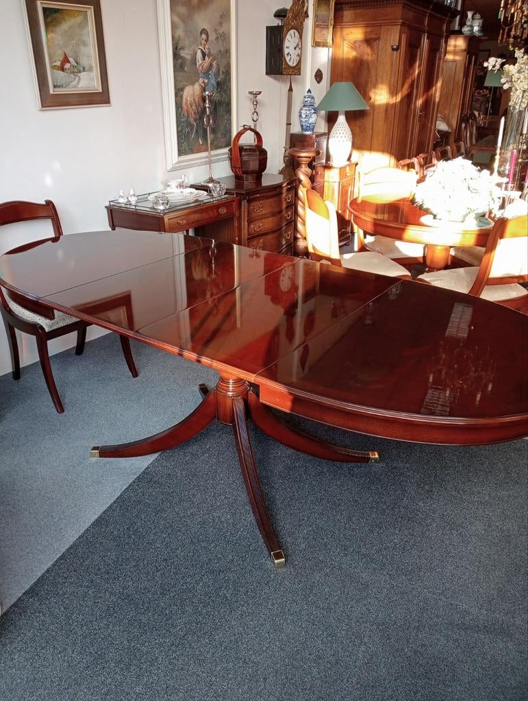 Heldense Exclusief Mahonie Tafel Nieuw Staat, Huis en Inrichting, Tafels | Eettafels, 100 tot 150 cm, 200 cm of meer, Ophalen of Verzenden