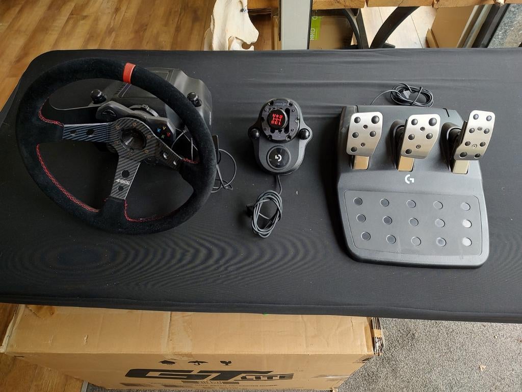 Logitech G29 Racing Simulator met GT Lite stoel, Online, Gebruikt, 1 speler, Racen en Vliegen