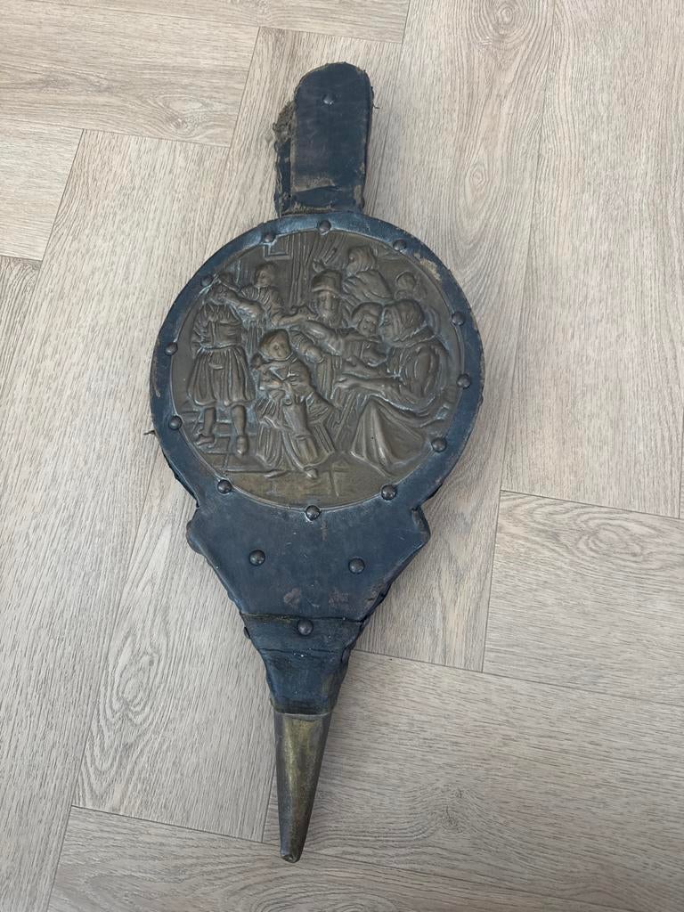 Antieke haardblaasbalg ZSMW, Ophalen