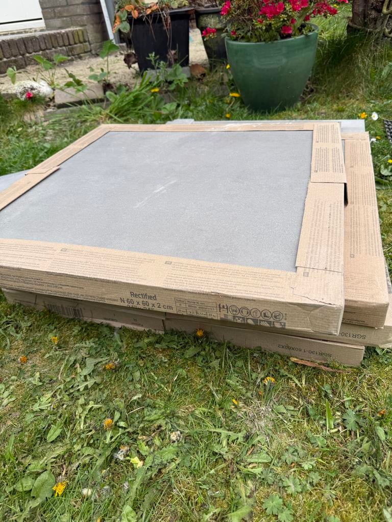 Keramische Terrastegels 60x60x2 cm - Nieuw (8 stuks), Ophalen, Keramiek, Nieuw, Minder dan 5 m²