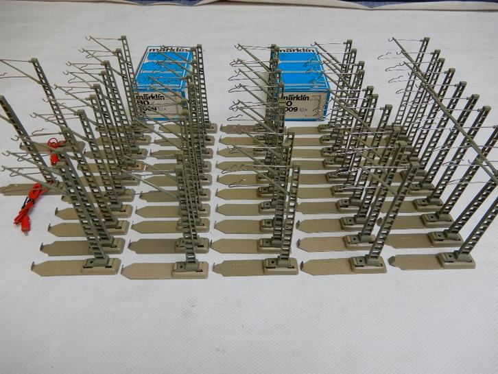 52 stuks Märklin bovenleiding rijmasten., Hobby en Vrije tijd, Modeltreinen | H0, Gebruikt, Overige typen, Gelijkstroom of Wisselstroom