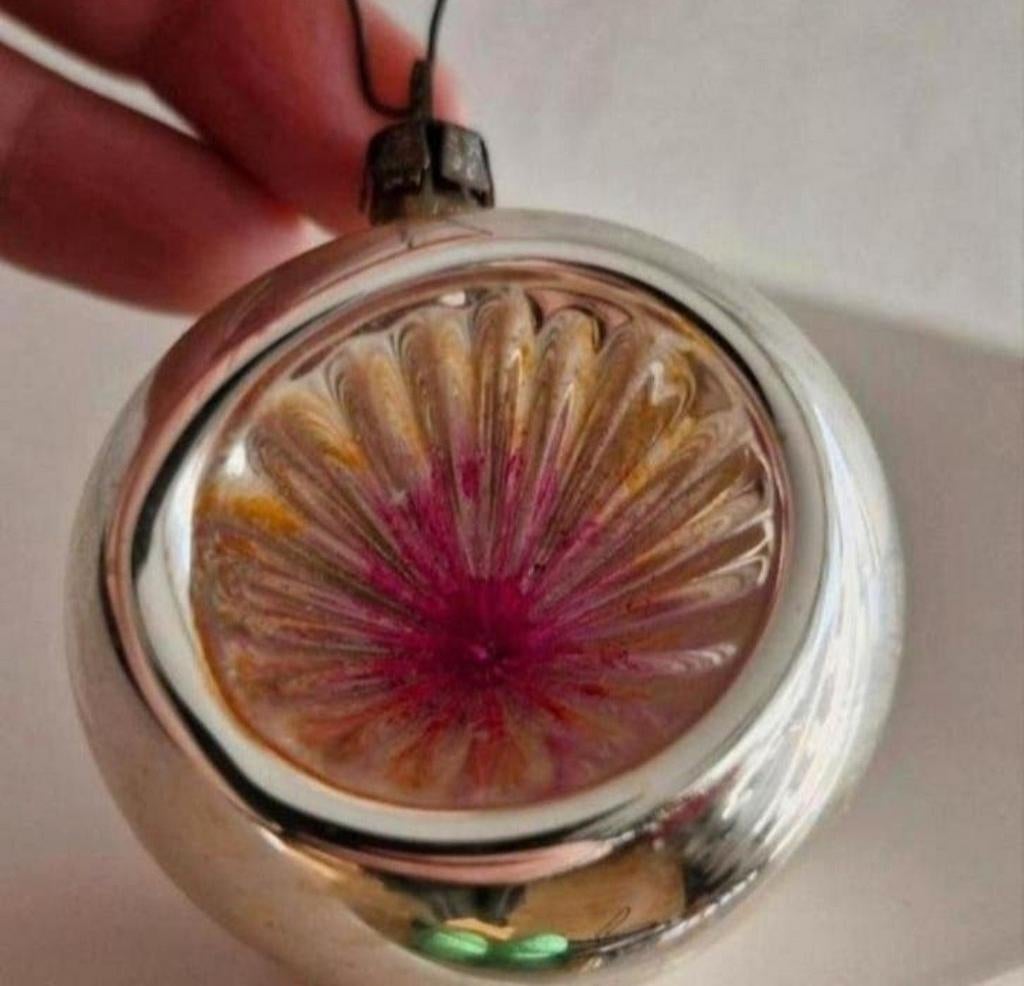 Oude Kerstbal Zilver/Roze, Ophalen of Verzenden