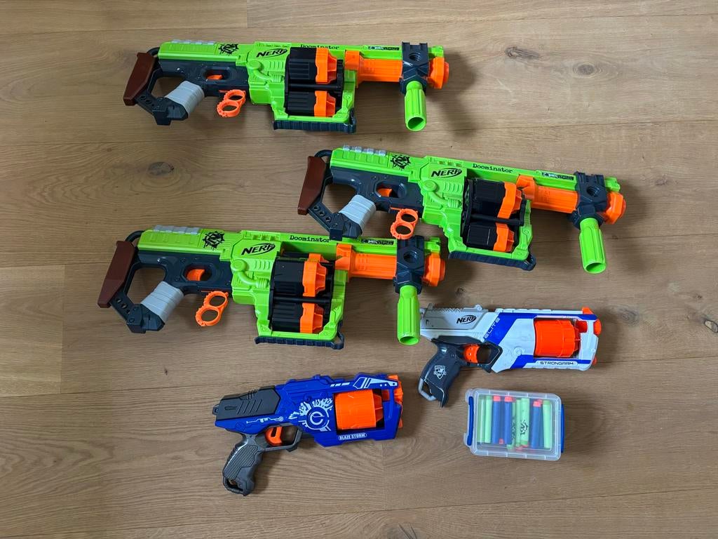 Grote Nerf collectie met diverse blasters en accessoires, Ophalen, Gebruikt, Jongen of Meisje