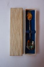 lepeltje Wilhelmina TERDEGE, Ophalen of Verzenden, Gebruikt, Nederland, Speld(je) of Lepel(tje)