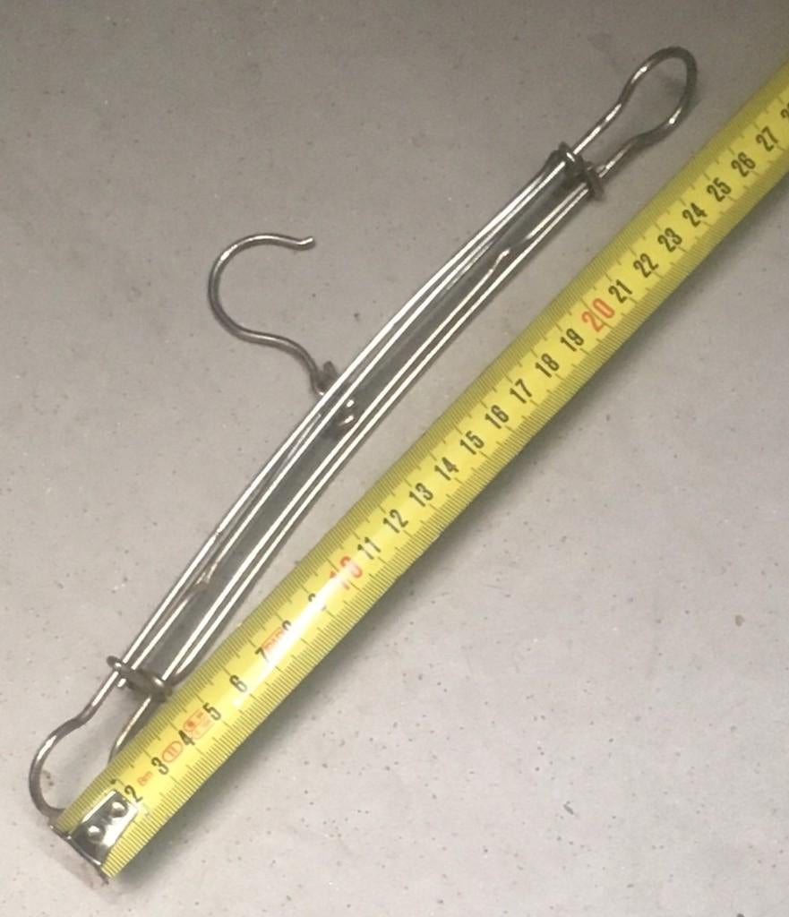 Retro inschuifbare inklapbare ijzeren kleerhanger 28 / 42 cm, Verzamelen, Retro, Ophalen of Verzenden, Overige typen