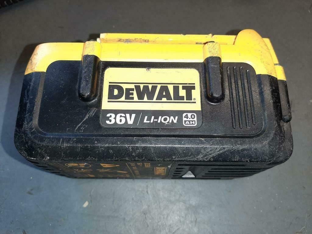 Dewalt 36v Accu combi set Decoupeerzaag Slijptol boorhamer, Auto diversen, ., Ophalen of Verzenden, Zo goed als nieuw, .