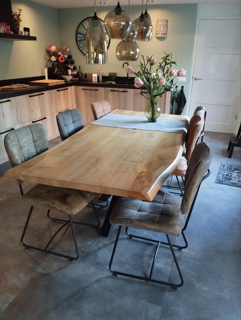 Eiken boomstam eettafel met zwarte spinpoot (220x100cm), Ophalen, 100 tot 150 cm, 200 cm of meer, Zo goed als nieuw