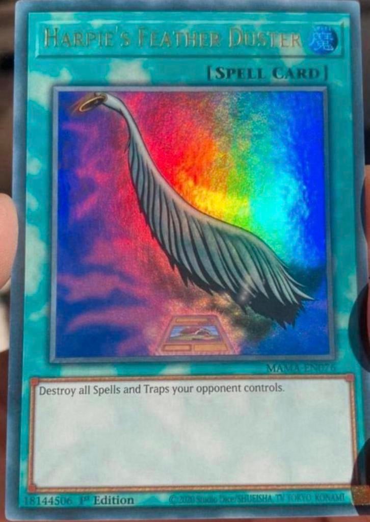 Yu-Gi-Oh! Alternate Harpies Feather Duster MAMA 1st Ed !, Ophalen of Verzenden, Zo goed als nieuw, Losse kaart, Foil