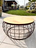 Prachtig mango houten tafeltje met metalen frame, Huis en Inrichting, Tafels | Salontafels, Ophalen, Gebruikt, Rond, 50 tot 100 cm