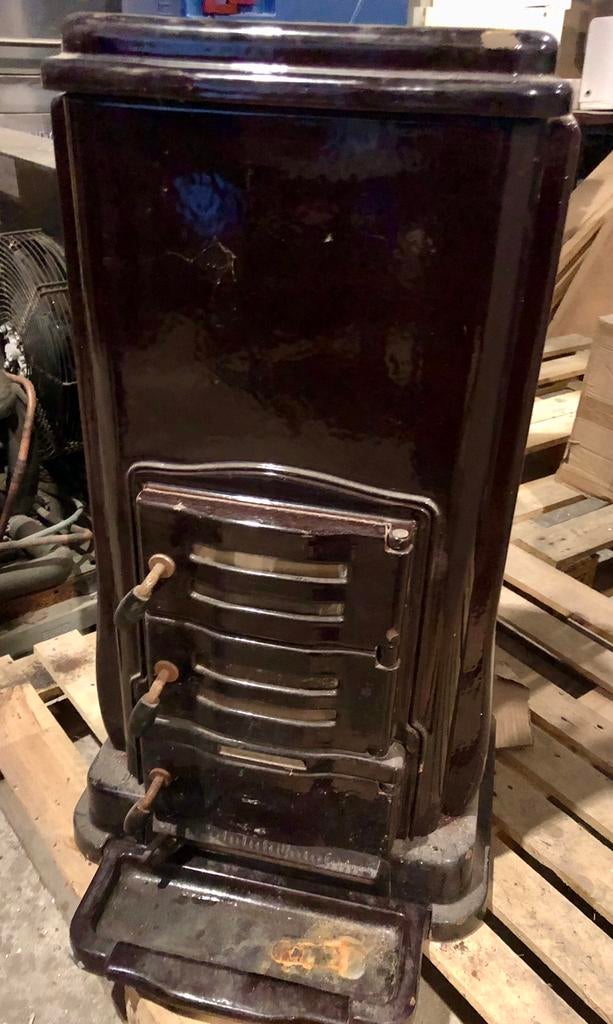 Oude kachel, Ophalen, Zo goed als nieuw, Hout, Houtkachel