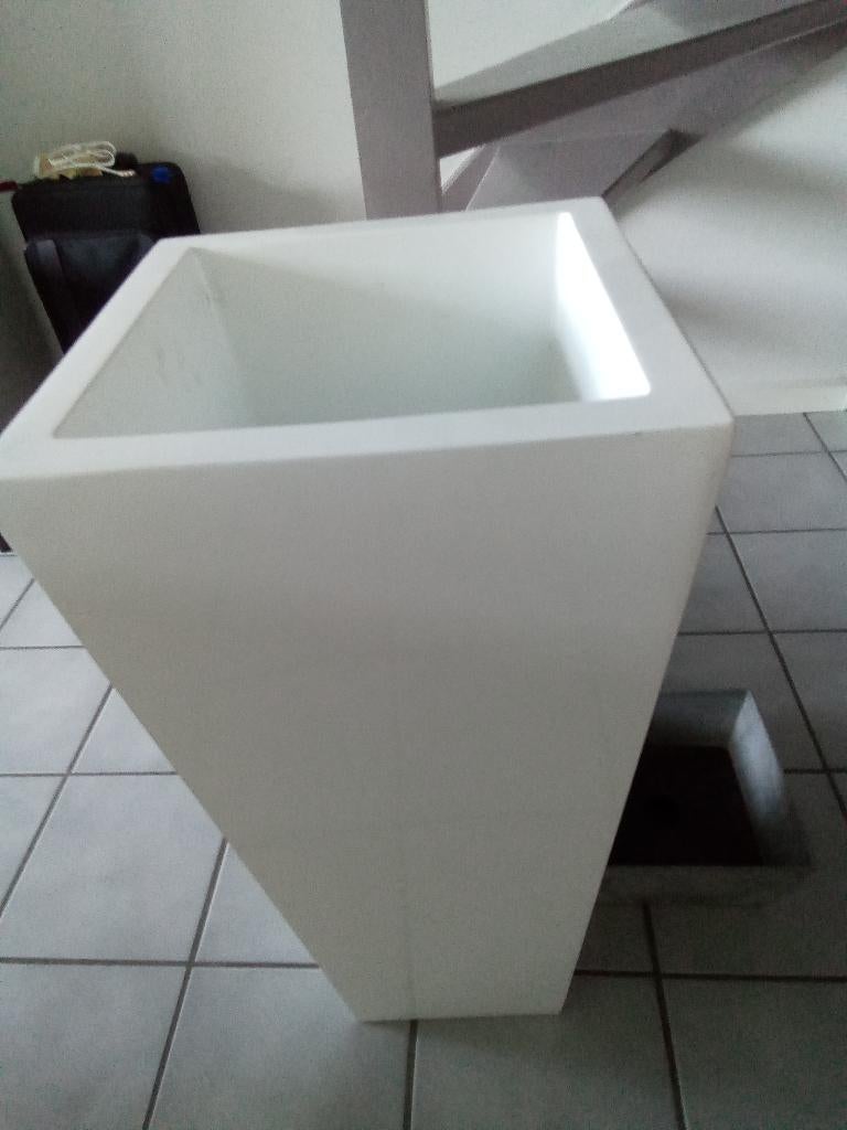 Staande plantenbak, Tuin en Terras, Bloempotten, Kunststof, Binnen, Zo goed als nieuw, Overige vormen