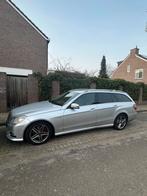 Mercedes-Benz E-Klasse E220 CDI BE Estate Aut7 2013 Grijs, Auto's, Mercedes-Benz, Automaat, Achterwielaandrijving, Origineel Nederlands