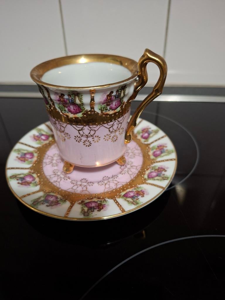 Kop en schotel, Ophalen of Verzenden, Zo goed als nieuw, Porselein, Kop en/of schotel