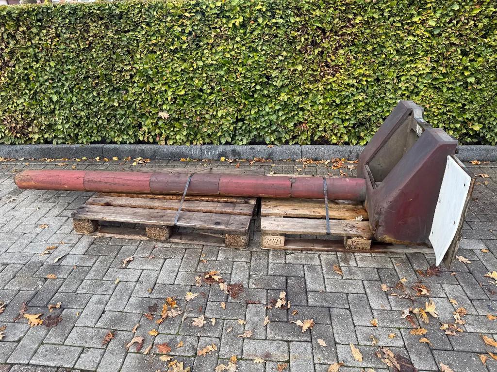 zware heftruck doorn fem 3