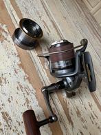 Daiwa molen met reserve spoel, Ophalen of Verzenden, Zo goed als nieuw, Molen