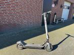 Momo design Elektrische step, Ophalen of Verzenden, Zo goed als nieuw, Elektrische step (E-scooter)