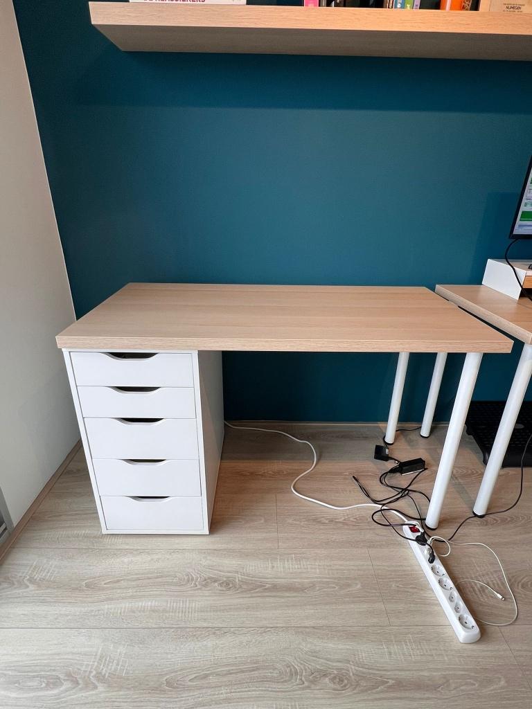 Bureaublad IKEA LAGKAPTEN, Ophalen, Zo goed als nieuw