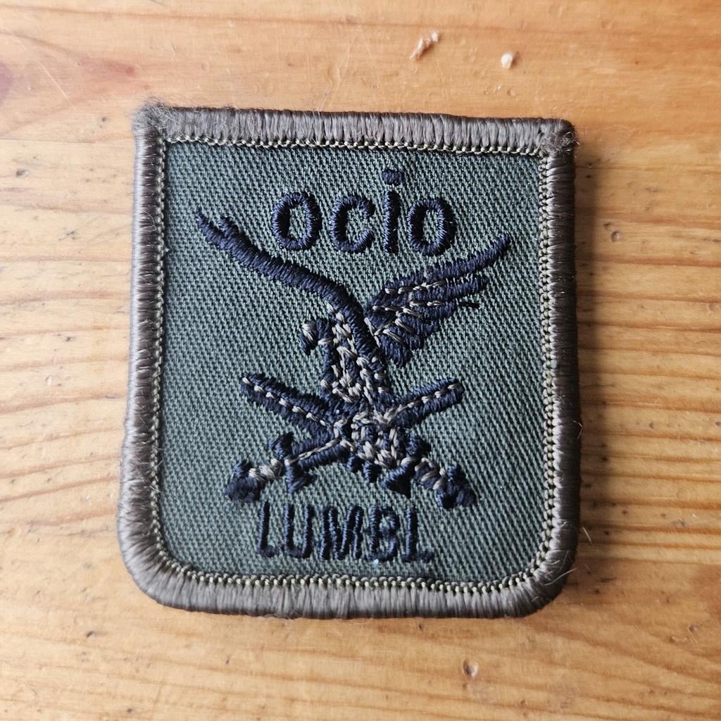 Borstembleem OCIO LUMBL, Verzamelen, Ophalen of Verzenden, Landmacht, Nederland, Embleem of Badge