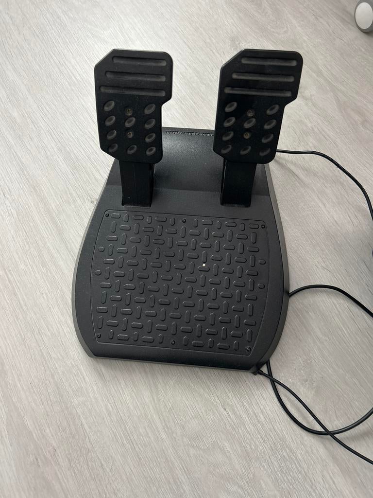 Thrustmaster T150 stuur en pedalen voor PlayStation, Ophalen, Gebruikt, Stuur of Pedalen, PlayStation 4