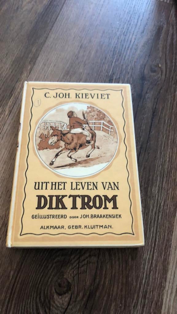 Uit het leven van Dik Trom, Ophalen of Verzenden, Zo goed als nieuw