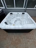 ⁉️Ruime Jacuzzi Geschikt Voor 6 Personen 1 ligplaats⁉️, Filter, Gebruikt, Ophalen of Verzenden, Inbouw