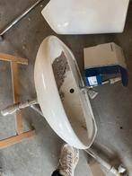 Diverse sanitair: spoelbakken, urinoirs, wasbakken, kranen, Doe-het-zelf en Verbouw, Sanitair, Ophalen of Verzenden, Gebruikt