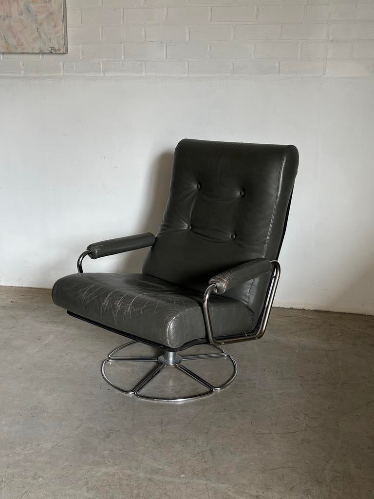 Vintage Jaren 70 fauteuil draaibaar grijs leer, Ophalen, Gebruikt, Leer, 75 tot 100 cm