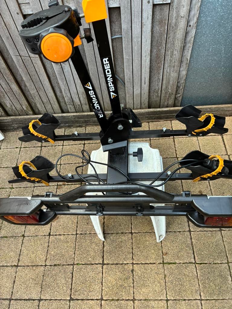 Kantelbare Spinder Hawk voor 2 fietsen., Auto diversen, Fietsendragers, Ophalen, 2 fietsen, Gebruikt, Trekhaakdrager