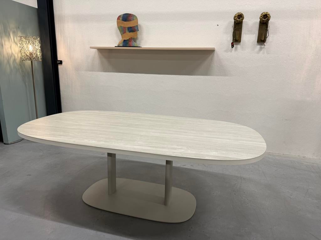 Nieuw Leolux Toveri Eettafel Keramie blad Design Tafel 220, Huis en Inrichting, Tafels | Eettafels, Nieuw, 100 tot 150 cm, 200 cm of meer