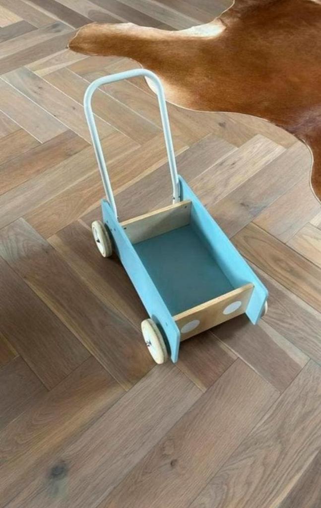 Kids Concept houten loopkarretje - Gebruikt, Kinderen en Baby's, Speelgoed | Houten speelgoed, Ophalen of Verzenden, Gebruikt