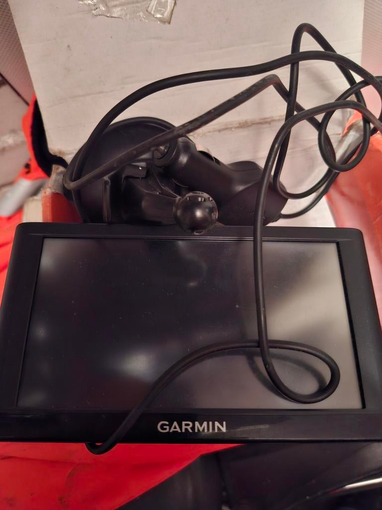 Garmin navigatiesysteem met houder en kabel, Ophalen of Verzenden, Gebruikt