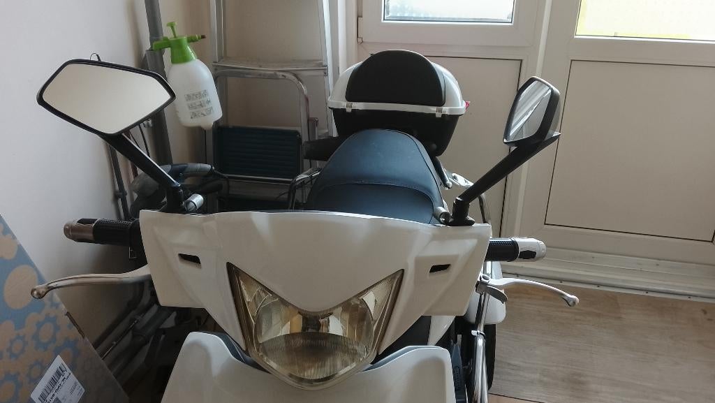 Scootmobiel elektrische rolstoel iva T3 2.0  1000w, Ophalen, Zo goed als nieuw, Elektrische rolstoel