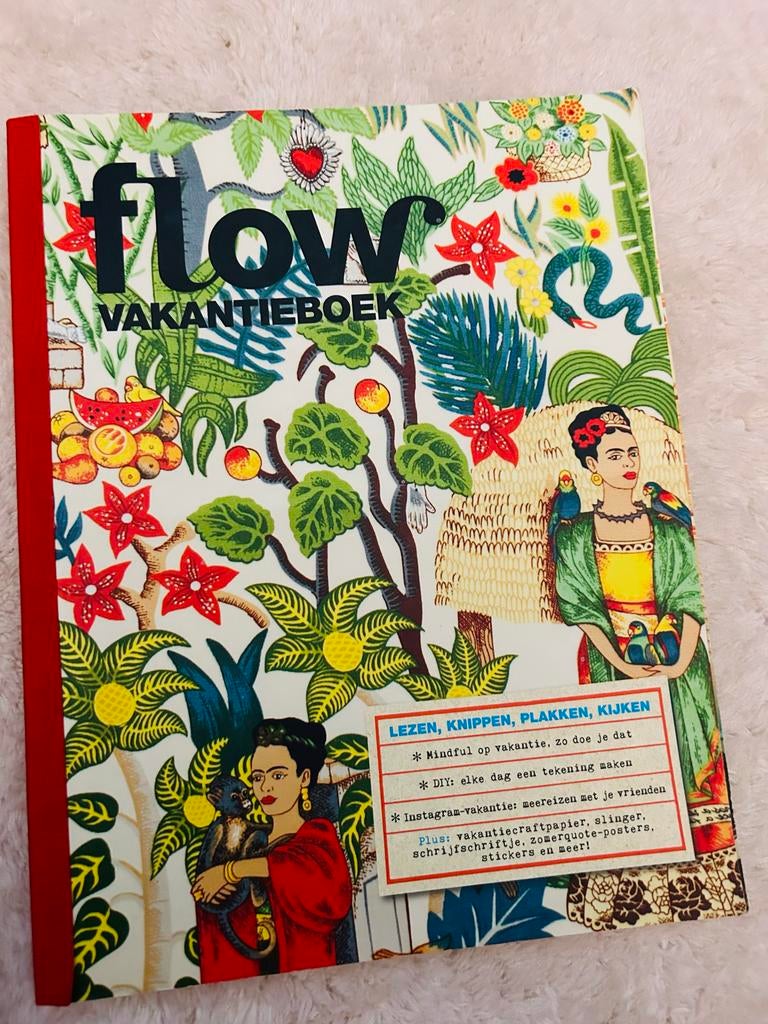 Flow vakantieboek en Flow Book for Paper Lovers, Ophalen of Verzenden, Gelezen, Overige typen